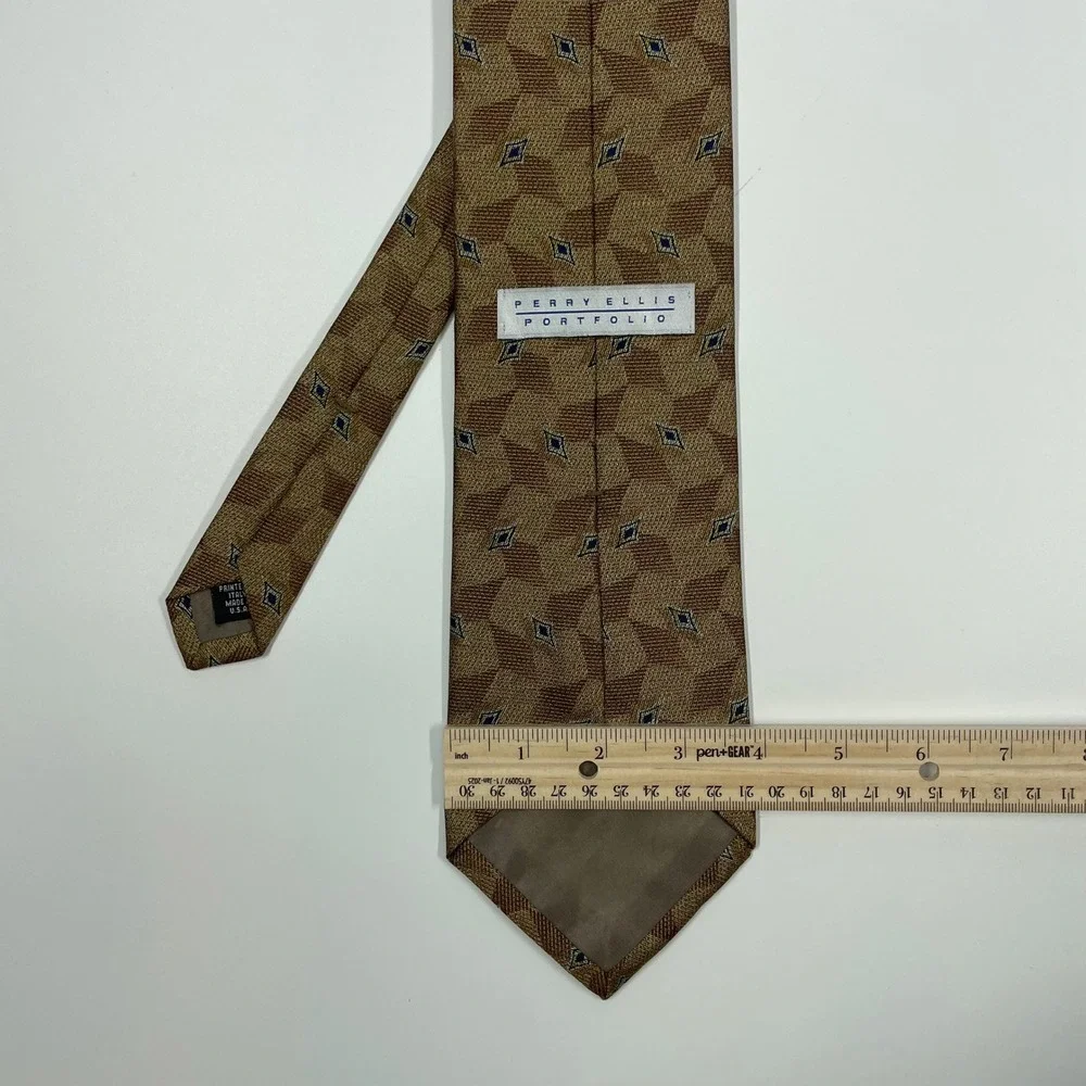 Perry Ellis Brown Geometric Diamond Silk Necktie Mens One Size